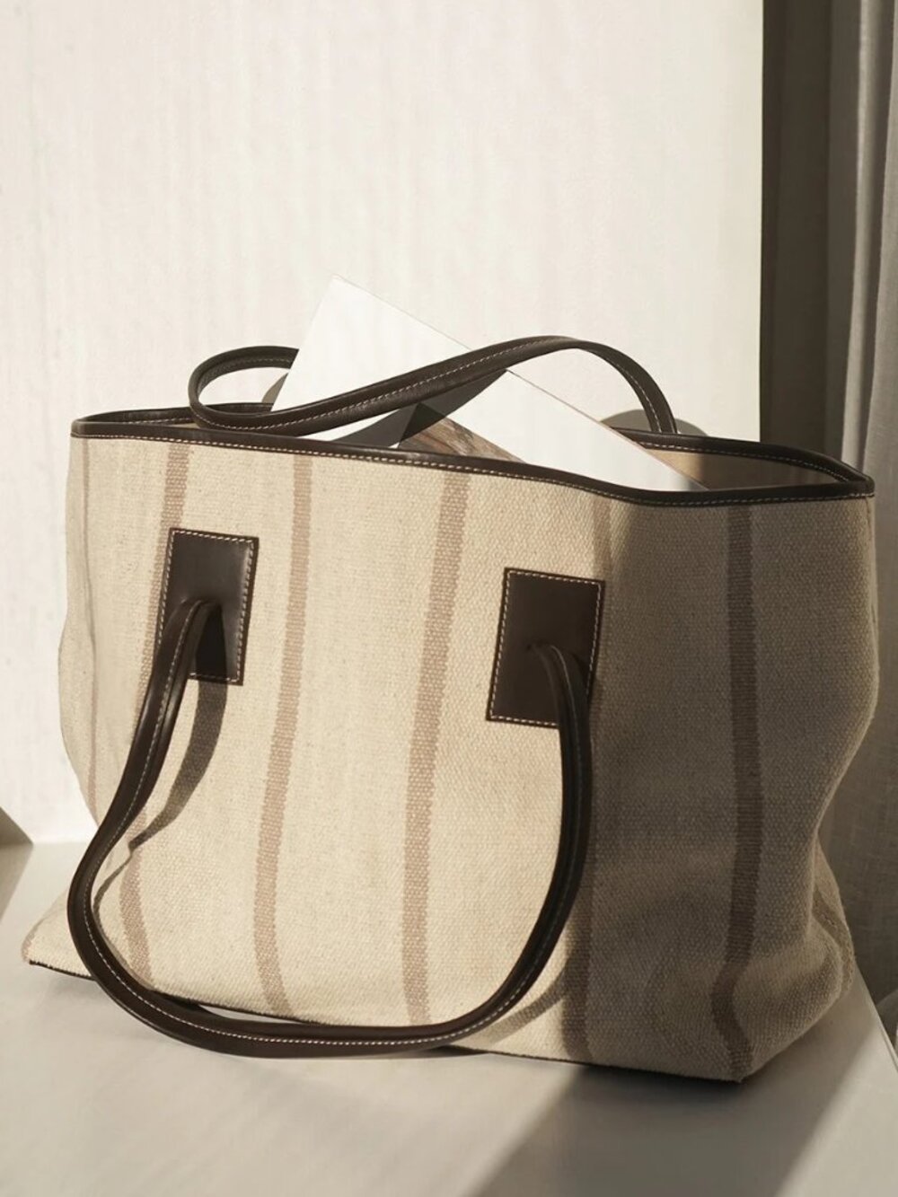 Flattered Lucy Tote "EUC"